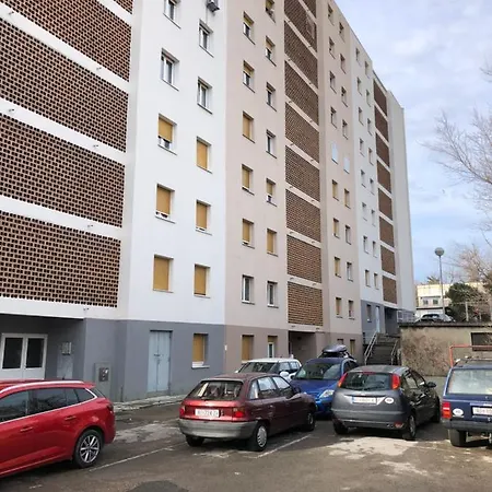 Apartment Domestico *